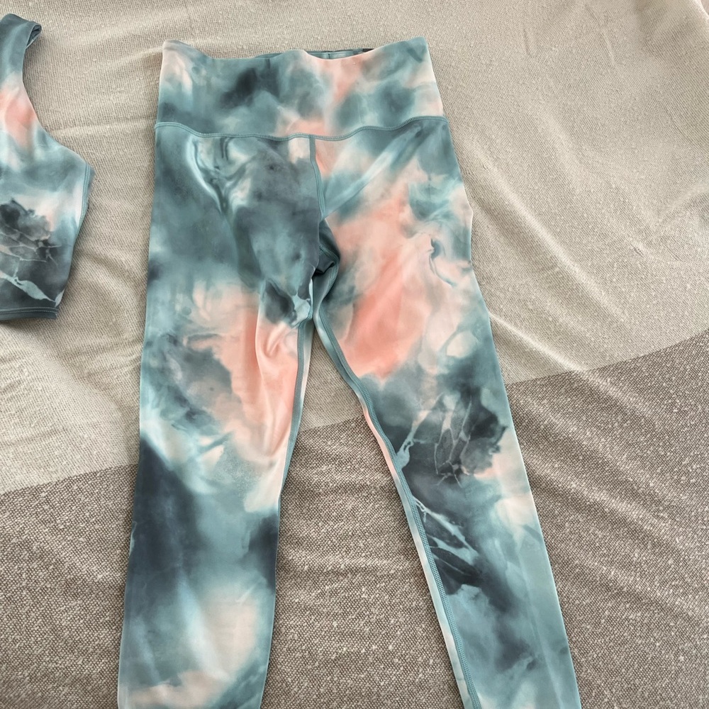 Athleta set, size small, NEVER WORN